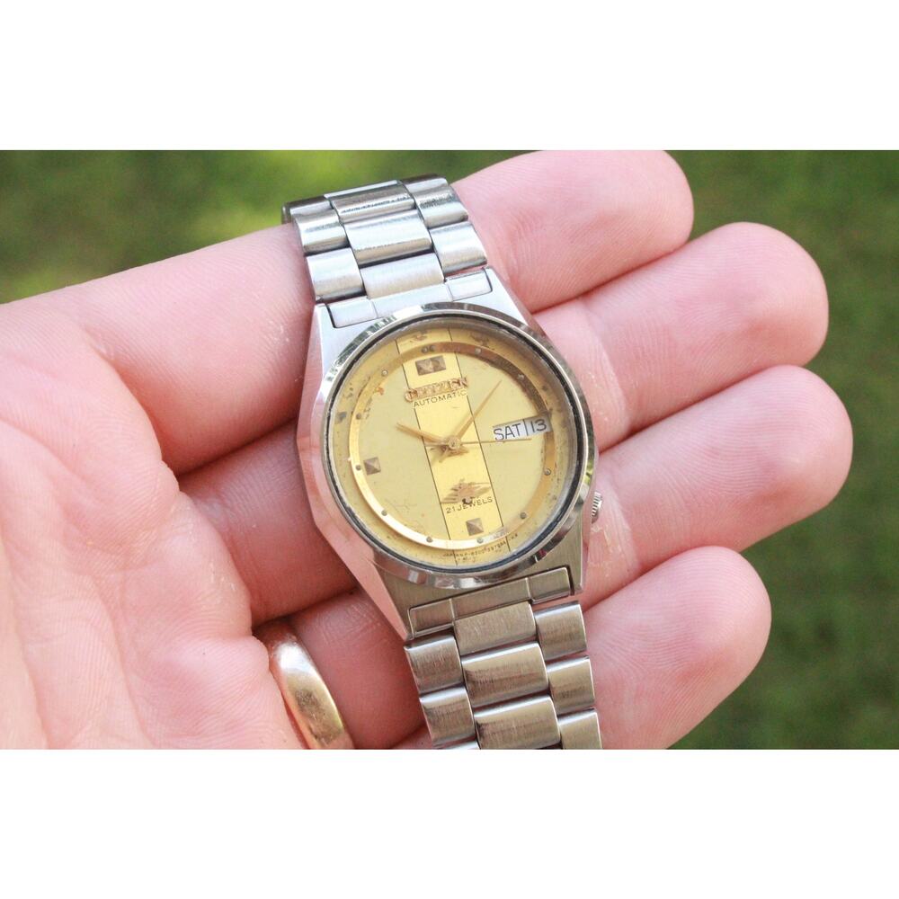 Vintage 1982 Citizen Automatic Mens Silver Watch W/daydate & Gold accents